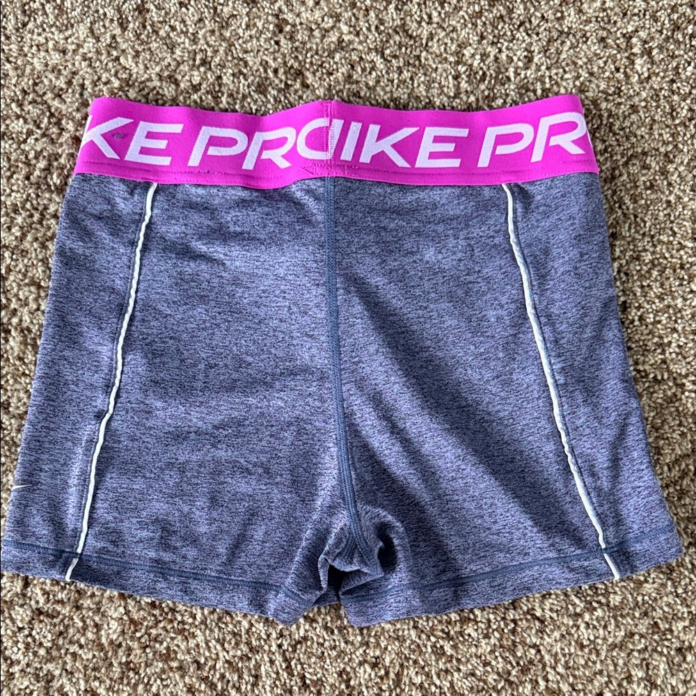 Nike Pro Athletic Women’s shorts volleyball, size Medium, 2 pair - Picture 4 of 7
